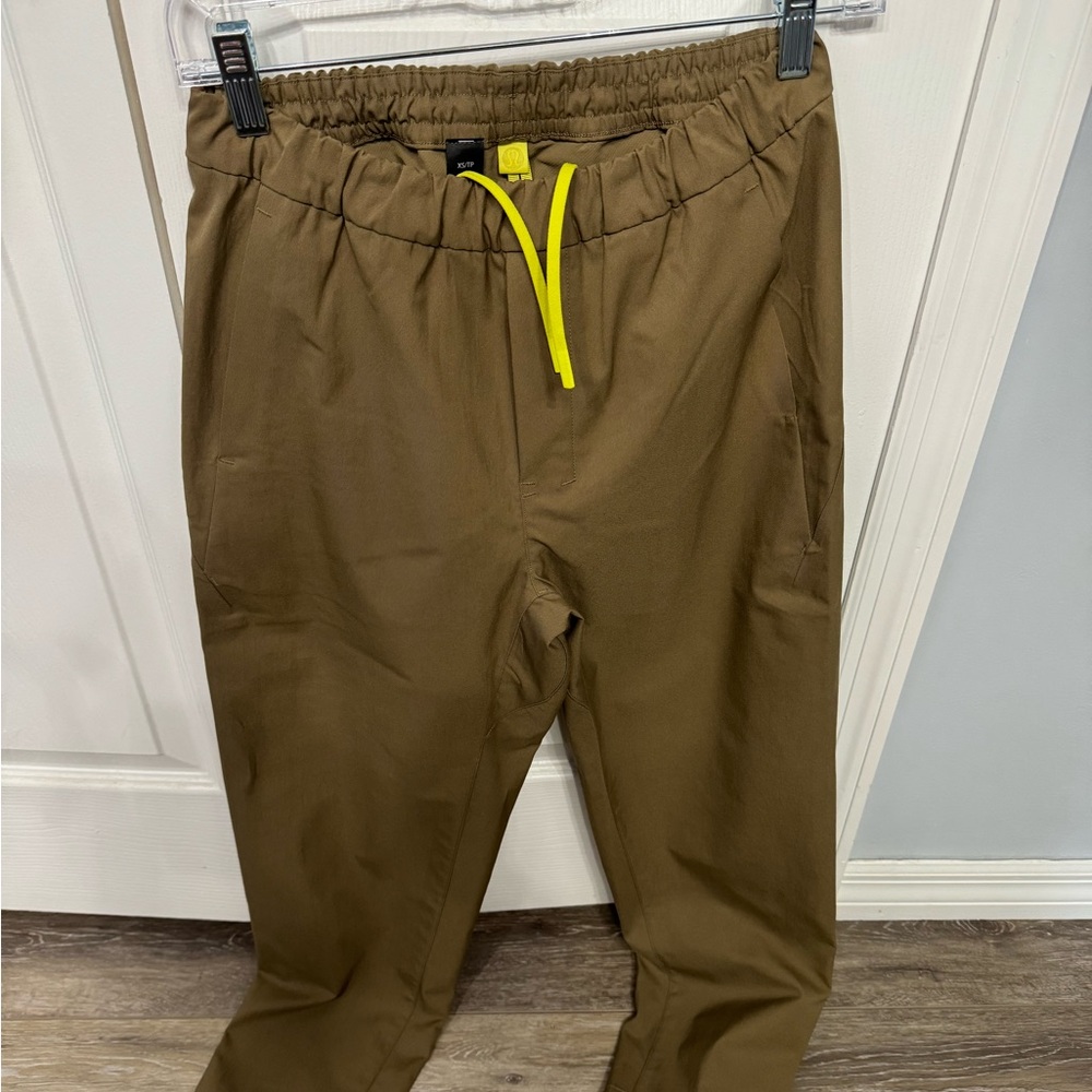 Brand new without tags… lululemon lab pull on pants